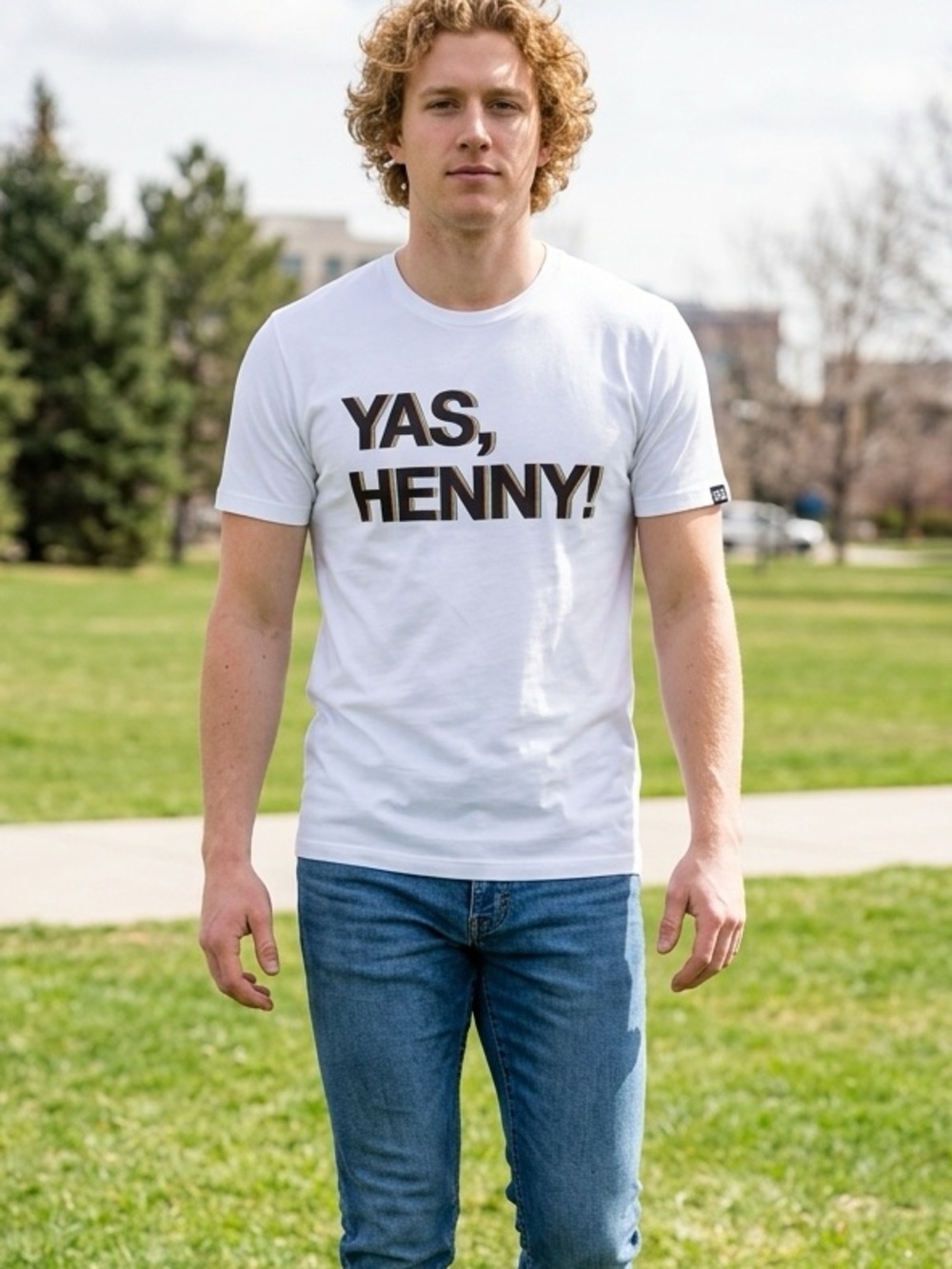 NWT Queer Eye Unisex White Short Sleeve Graphic Tee Shirt “Yes Henny” - Size S